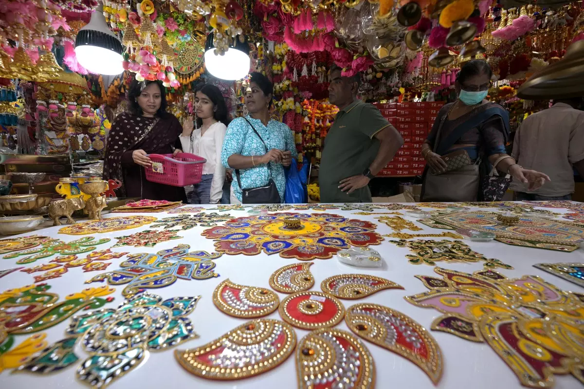 Singapur’da Diwali Festivali Hazırlıkları